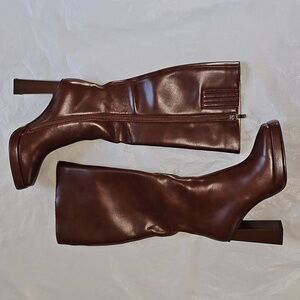 Elegant Brown Heeled Boots